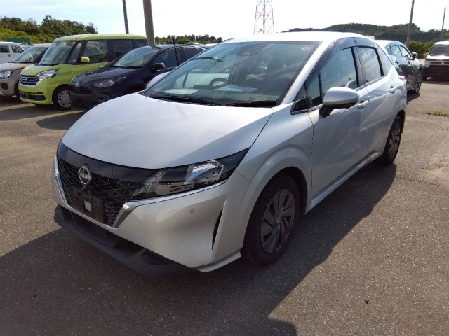 NISSAN NOTE — фото
