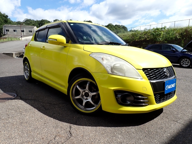 SUZUKI SWIFT — фото