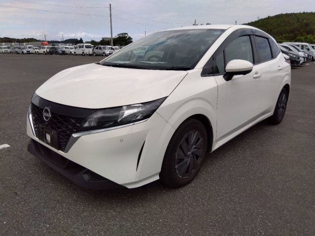 NISSAN NOTE — фото