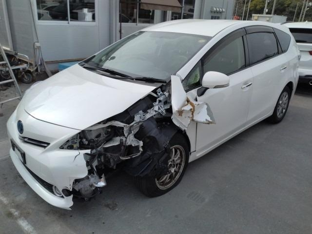 TOYOTA PRIUS — фото