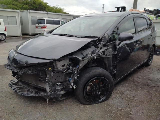 TOYOTA PRIUS — фото