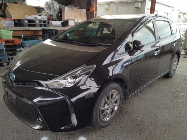 TOYOTA PRIUS — фото