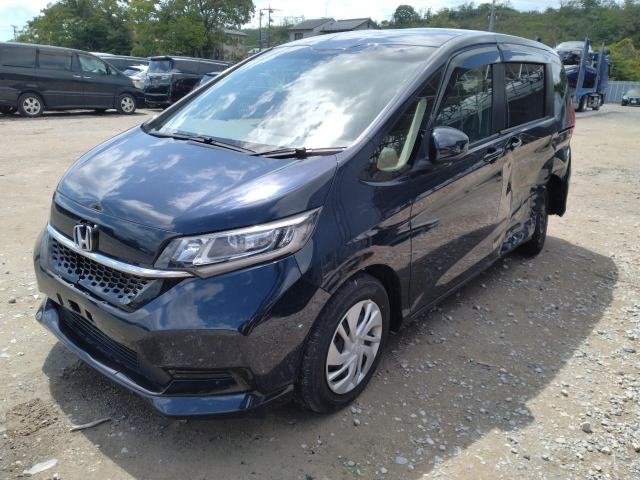 HONDA FREED — фото