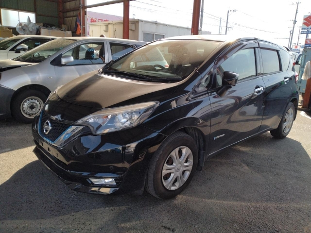NISSAN NOTE — фото