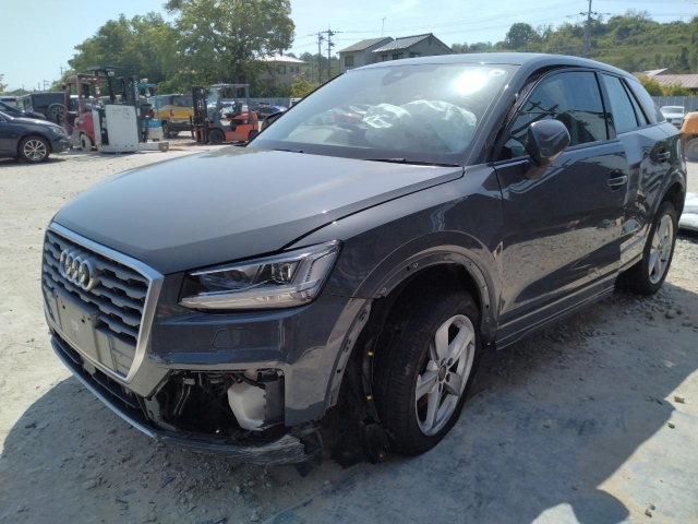 AUDI Q2
