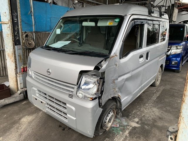 NISSAN CLIPPER — фото