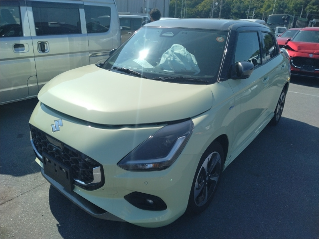 SUZUKI SWIFT — фото