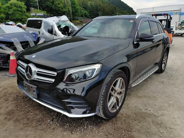 MERCEDES-BENZ C — фото