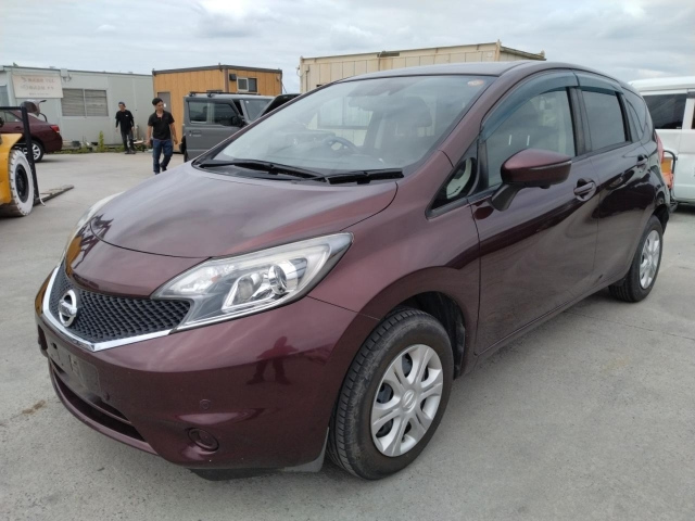 NISSAN NOTE — фото