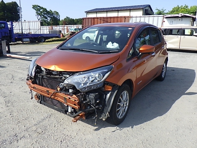 NISSAN NOTE — фото