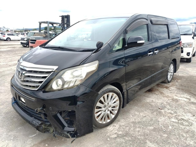TOYOTA ALPHARD — фото