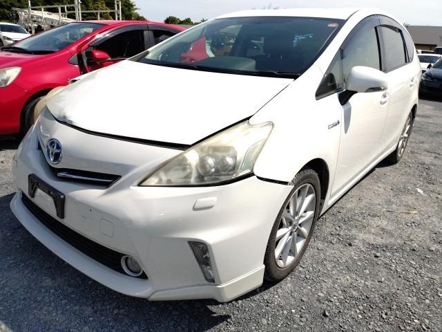TOYOTA PRIUS — фото