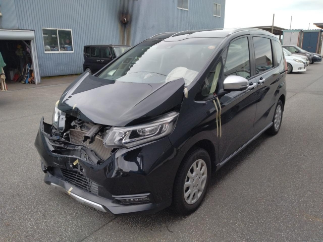 HONDA FREED — фото