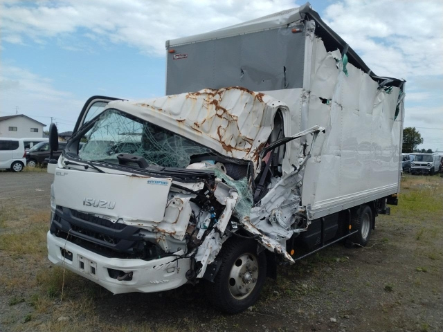 ISUZU ELF — фото