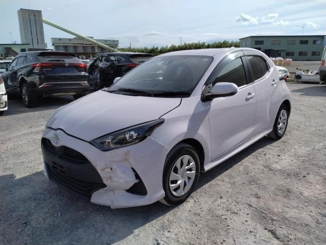TOYOTA YARIS — фото