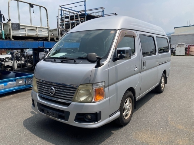 NISSAN CARAVAN — фото