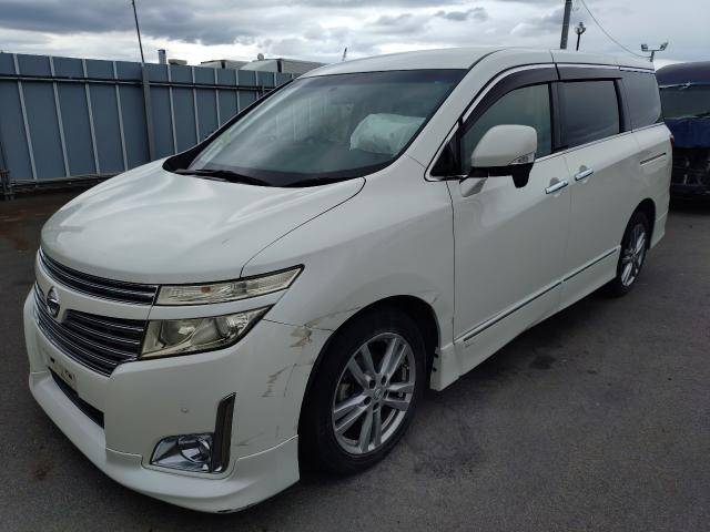 NISSAN ELGRAND — фото