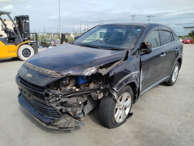 TOYOTA HARRIER — фото