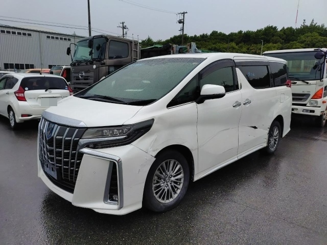 TOYOTA ALPHARD — фото