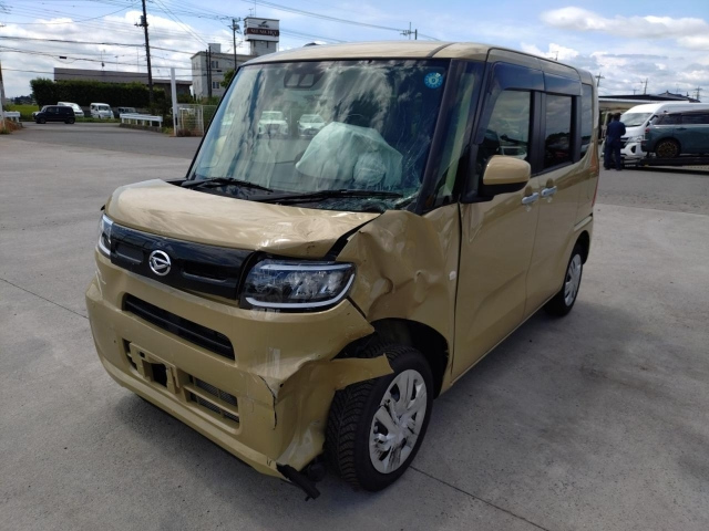 DAIHATSU TANTO — фото