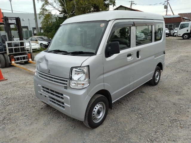 MITSUBISHI MINICAB — фото