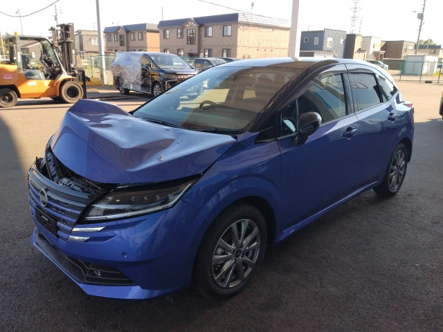 NISSAN NOTE — фото