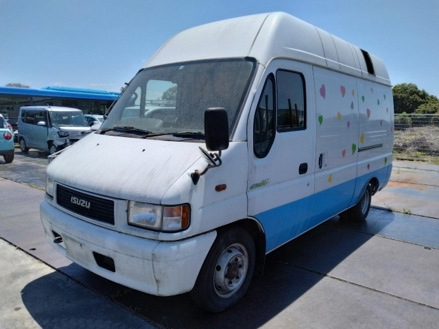 ISUZU ELF — фото