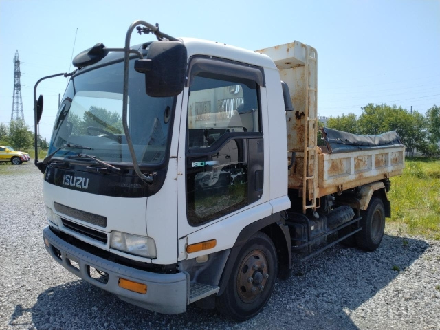 ISUZU FORWARD — фото