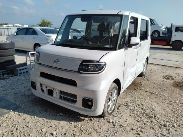 DAIHATSU TANTO — фото