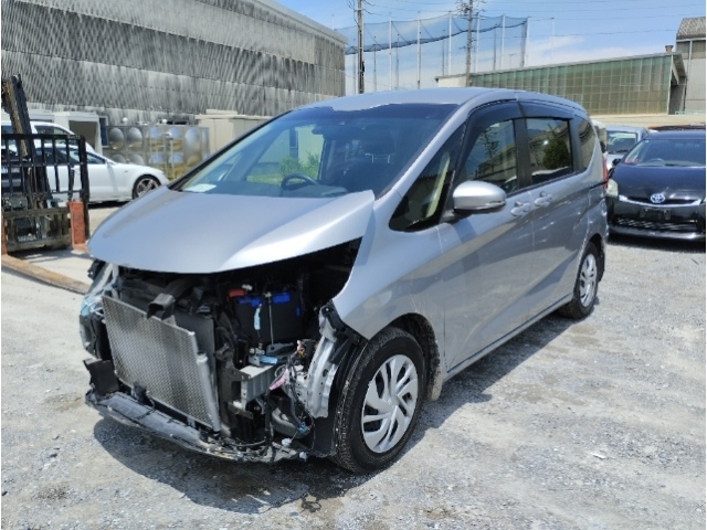 HONDA FREED — фото