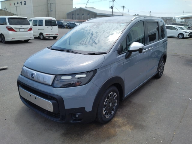 HONDA FREED — фото