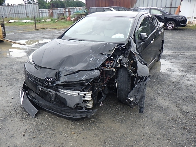 TOYOTA PRIUS — фото