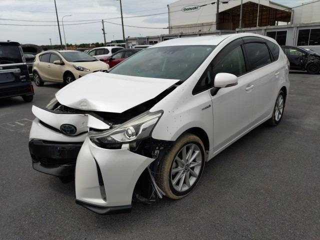 TOYOTA PRIUS — фото