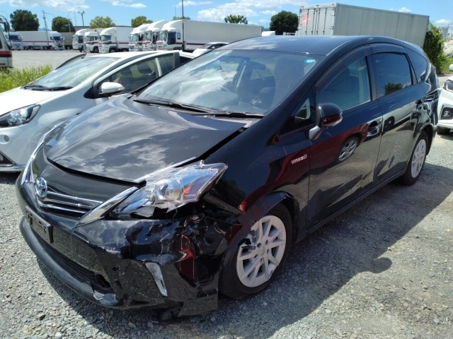 TOYOTA PRIUS — фото