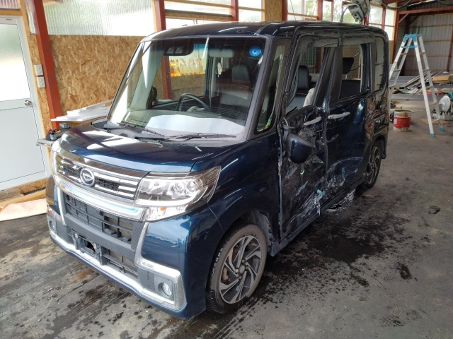 DAIHATSU TANTO — фото