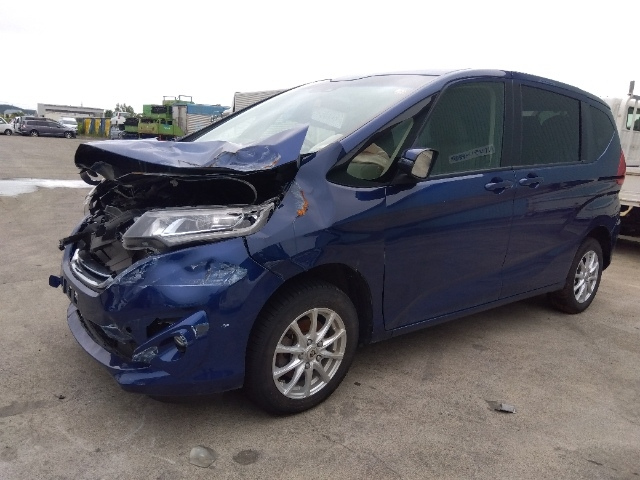 HONDA FREED — фото