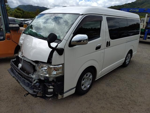 TOYOTA HIACE — фото