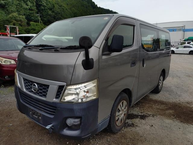 NISSAN CARAVAN — фото