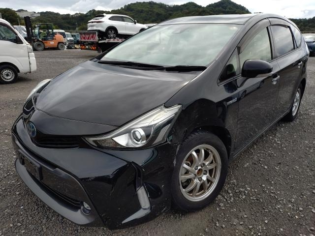 TOYOTA PRIUS — фото