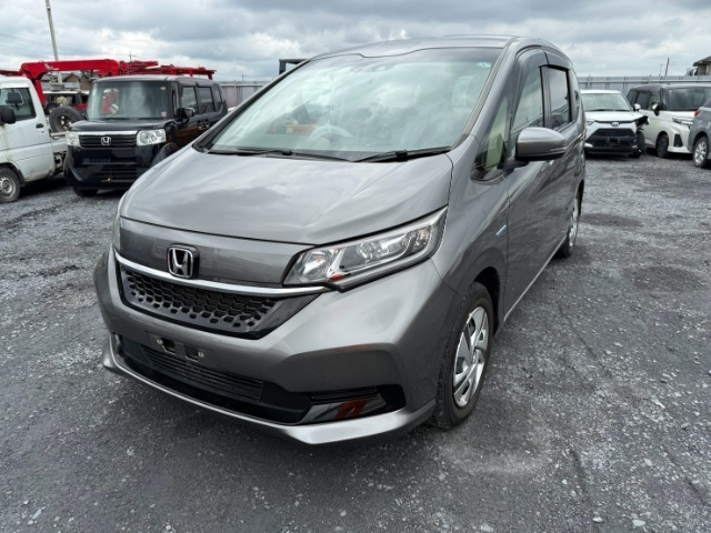 HONDA FREED — фото