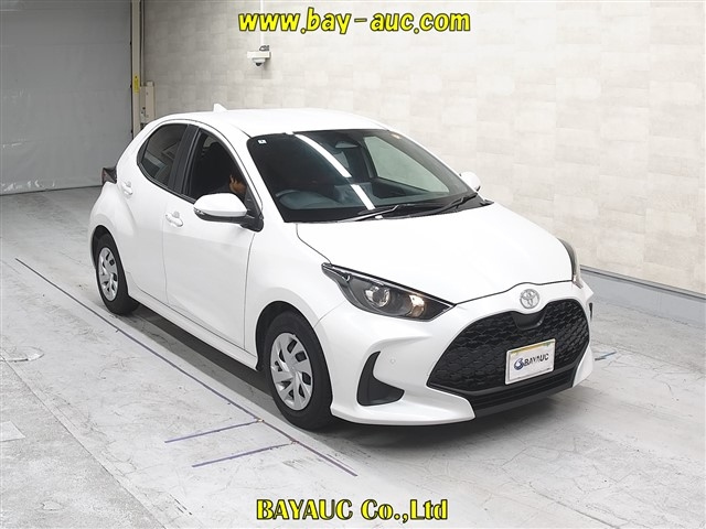 TOYOTA YARIS — фото