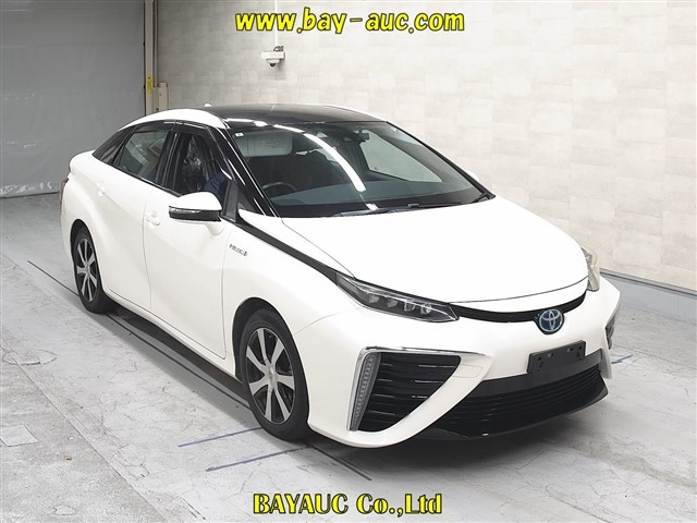 TOYOTA MIRAI — фото