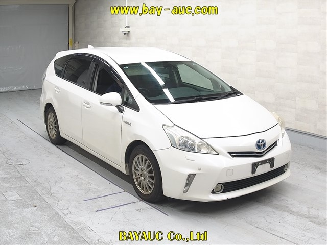 TOYOTA PRIUS — фото