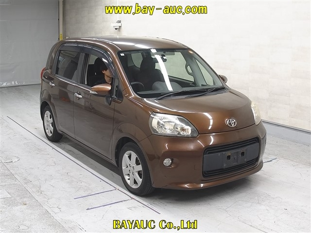 TOYOTA PORTE — фото