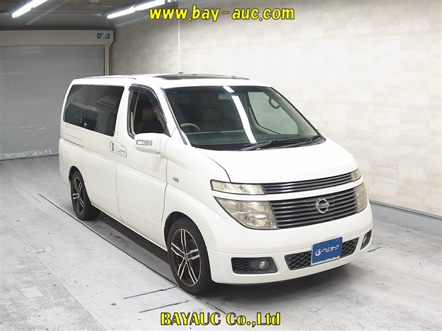 NISSAN ELGRAND
