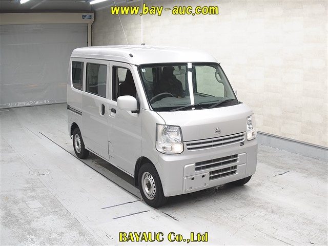 NISSAN CLIPPER VAN