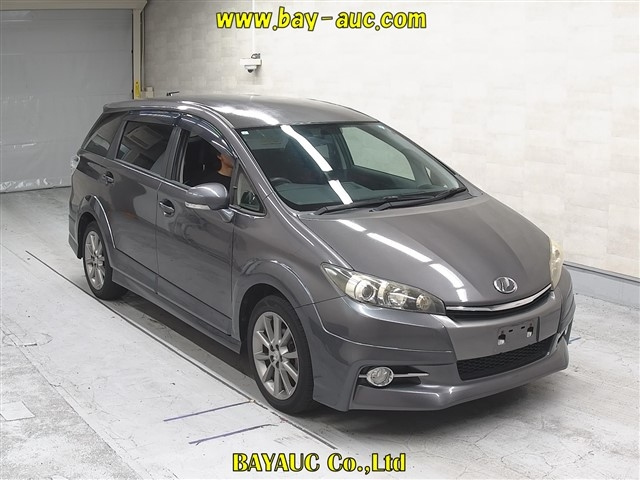 TOYOTA WISH — фото