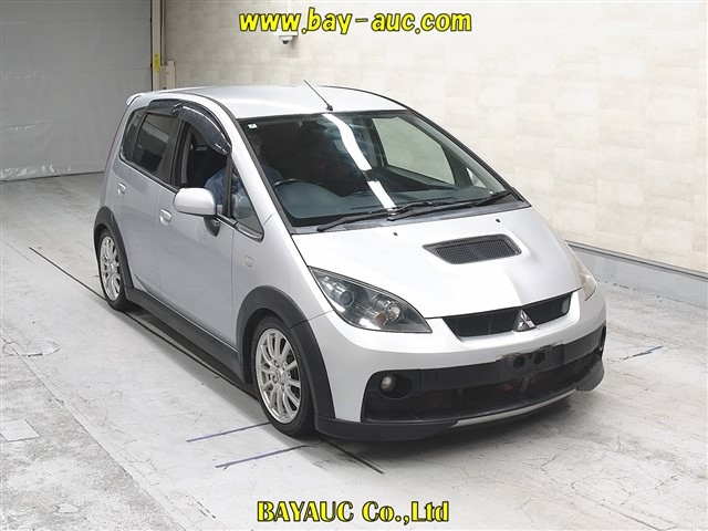 MITSUBISHI COLT — фото