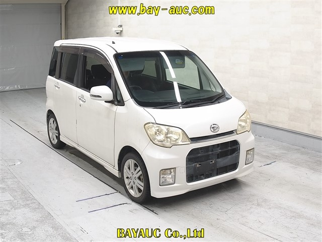 DAIHATSU TANTO — фото