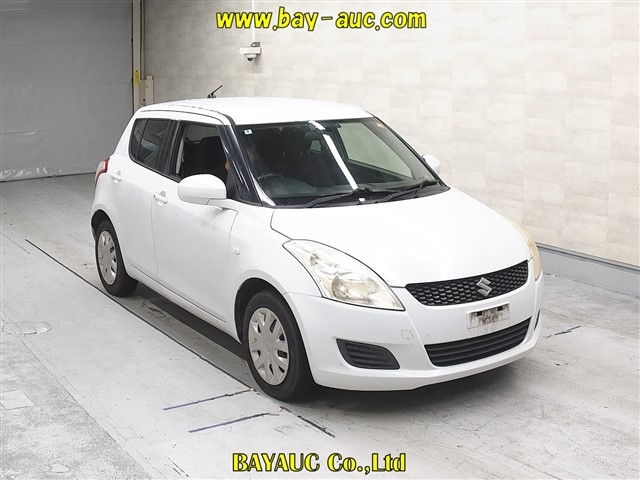SUZUKI SWIFT — фото